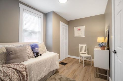 221 Questend Ave, Pittsburgh PA 15228-2461 exterior