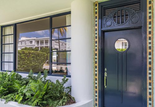 162 Peruvian Ave, Palm Beach, FL 33480-4427