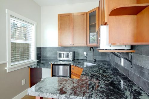1491 Iris Ct, San Jose CA  95125-3355 exterior