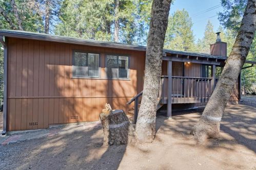 3814 Gold Ridge Trl, Pacific House CA  95726-9740 exterior