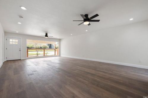 2431 Guerneville Rd, Santa Rosa CA  95403-4101 exterior