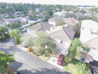1261 Johnson Ct, Hollywood, FL 33019-3111
