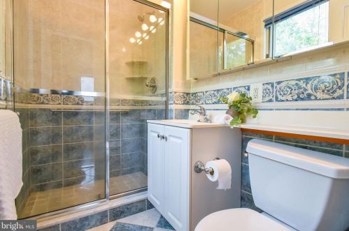 159 Windsor Ave, Southampton PA  18966-3333 exterior