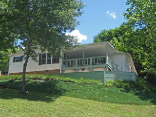 863 Hiland Park Ln, Franklin, NC 28734-9661
