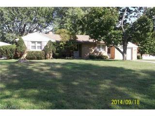 1616 Lilly Ln, Alliance, OH 44601-3848