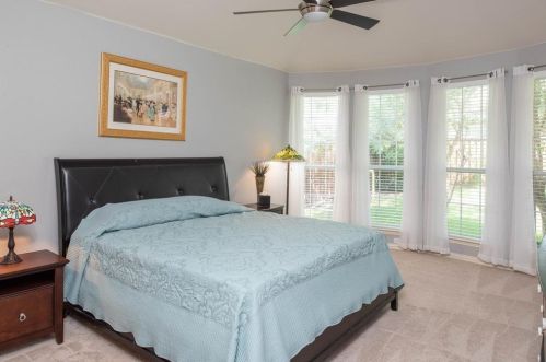 4500 Sandra Lynn Dr, Lewisville TX  75022-1004 exterior