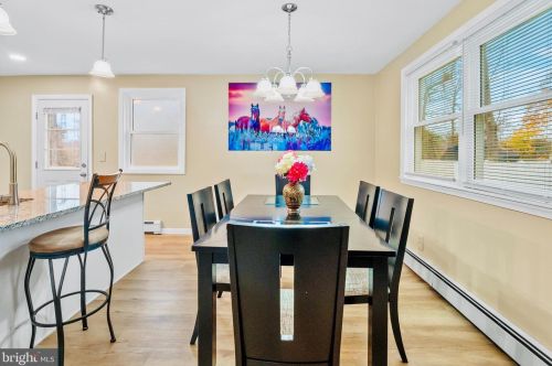 84 Franklin Corner Rd, Lawrence Township NJ  08648-2102 exterior