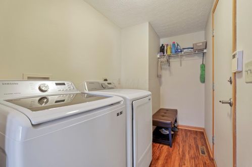 3090 Longridge Way, Darbydale OH  43123-9772 exterior