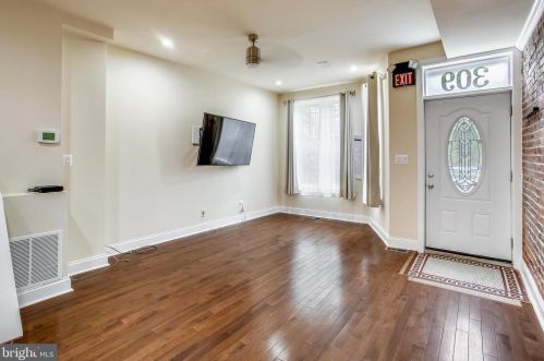 309 K St, Washington DC  20003-3452 exterior