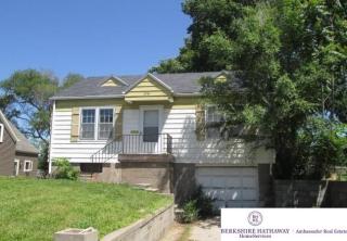 3864 Franklin St, Omaha, NE 68111-4022