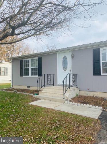 67 Primrose Dr, Dover, DE 19901-2533