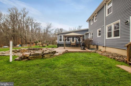 10329 Gordon Rd, Spotsylvania VA  22553-3725 exterior