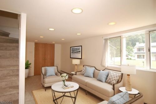 12 Tobyhanna Trl, Hopatcong NJ  07843-1024 exterior