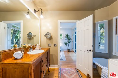 1125 Old Topanga Canyon Rd, Topanga CA  90290-3825 exterior