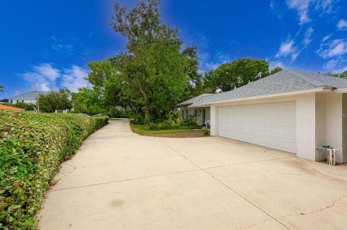 3 Riverside Cir, Ormond Beach FL  32176-6538 exterior