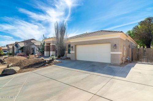 2953 Parkview Dr, Gilbert, AZ 85295-1439