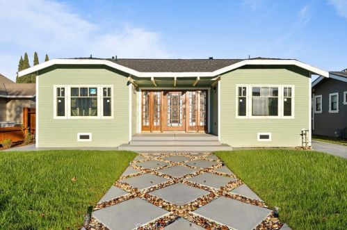 506 Newport Ave, Long Beach, CA 90814-1654