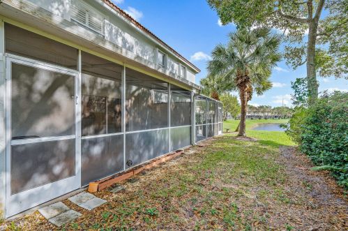 330 Timberwalk Trl, Jupiter FL  33458-5594 exterior