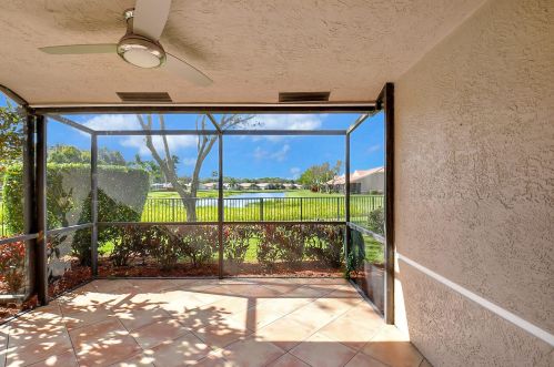 5102 Toscana Trl, Boynton Beach FL  33437-2038 exterior