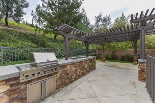 28 Climbing Vine, Irvine CA  92603-0200 exterior