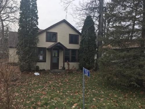 2324 Lakeshore Dr, Kansasville, WI 53139-9557