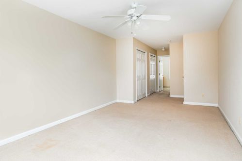 17 Windsor Ct, Poughkeepsie NY  12601-1116 exterior