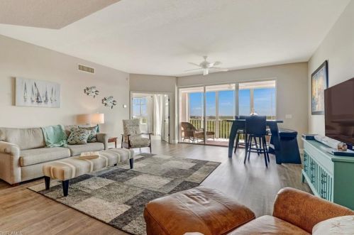 262 Barefoot Beach Blvd, Bonita Springs, FL 34134-8505