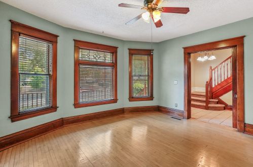 767 5th St, Saint Paul, MN 55106-5116
