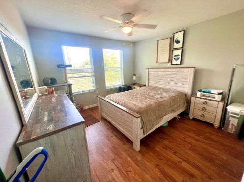 419 Villa Cir, Boynton Beach FL  33435-8911 exterior