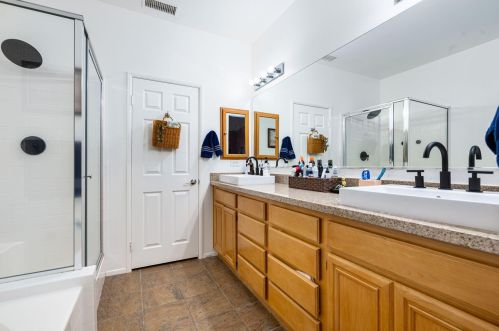 67761 Rio Vista Dr, Cathedral City CA  92234-8636 exterior