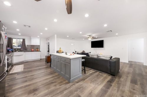 44502 Date Ave, Lancaster CA 93534-3515 exterior