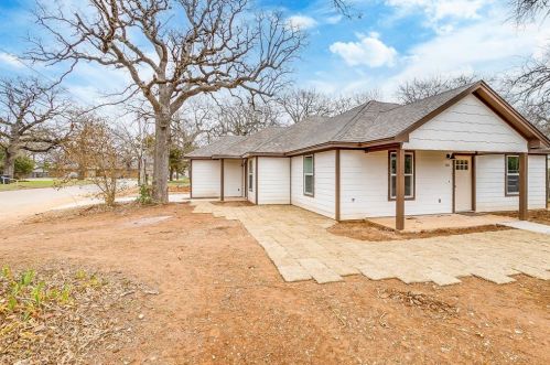 501 Anglin St, Cleburne, TX 76031-6301