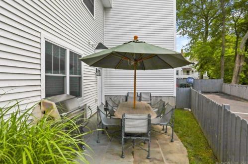 20 Lower Rocks Ln, Norwalk CT  06851-2002 exterior