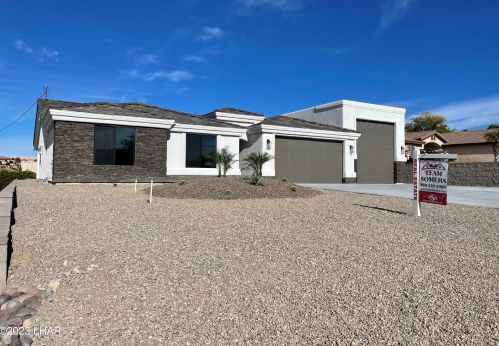 3521 Regal Dr, Lake Havasu City, AZ 86404-2226