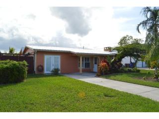 241 14th Pl, Vero Beach FL  32960-5841 exterior