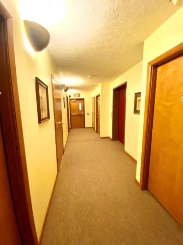 508 Dehaven Ct, Glenshaw, PA 15116-1758