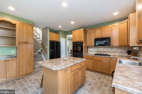 5027 Woodgate Ln, Collegeville PA  19426-3365 exterior