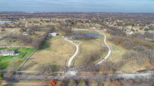 1040 Brush Creek Rd, Argyle TX  76226 exterior