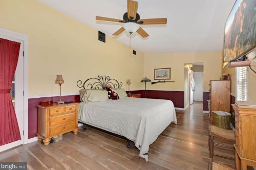 62 Delaware Ave, Erial NJ 08081-1223 exterior