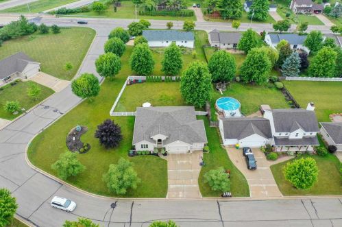 2722 Teresa Dr, Green Bay WI  54311-5586 exterior