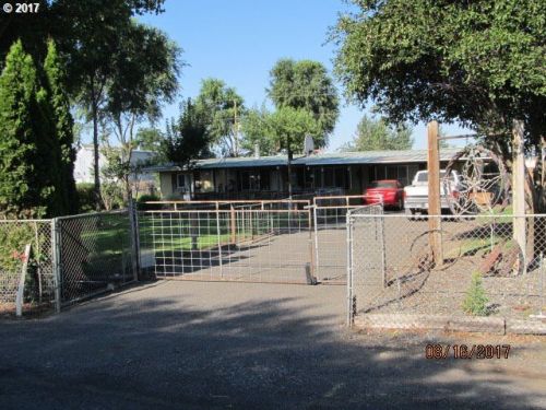 79028 Agnew Rd, Hermiston, OR 97838-6123