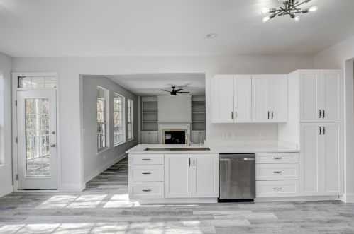 2116 Short Grass Ct, Mount Pleasant SC  29466-8161 exterior