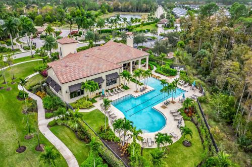 4430 Tamarind Way, Naples FL  34119-9684 exterior