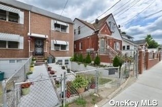 118-17 198th St, Jamaica, NY 11412-2119