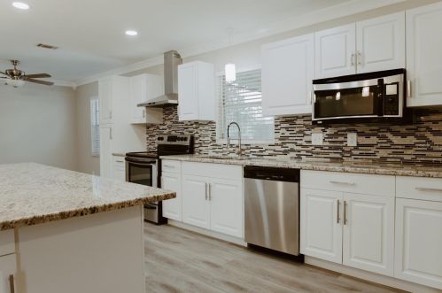 3217 Timothy St, Apopka FL  32703-6047 exterior