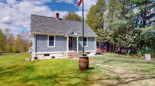 14 Simmons Ave, Moosup, CT 06354-1619