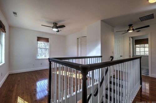 172 Cook Ln, Beacon Falls, CT 06403-1219