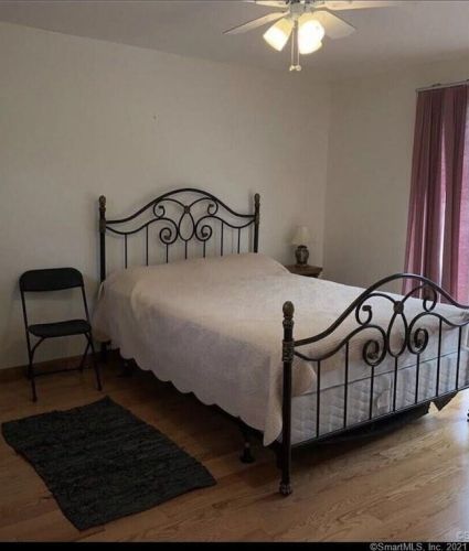 1 Clifton St, Lyme CT  06371-2024 exterior