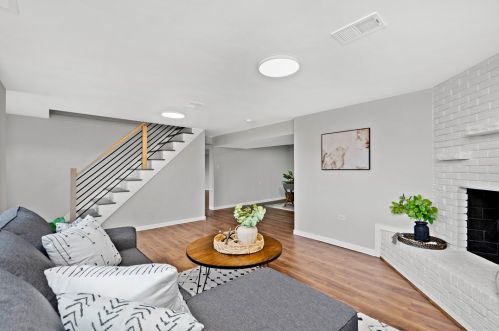 454 Mcmurray Rd, Canonsburg PA  15317-0024 exterior