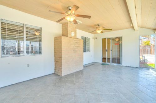 754 Meadowlark Ave, Los Banos CA  93635-3020 exterior